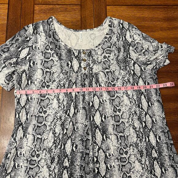 Popyoung Plus Size 3XL Snakeskin Blouse Tunic Rayon Spandex Top - Picture 5 of 11